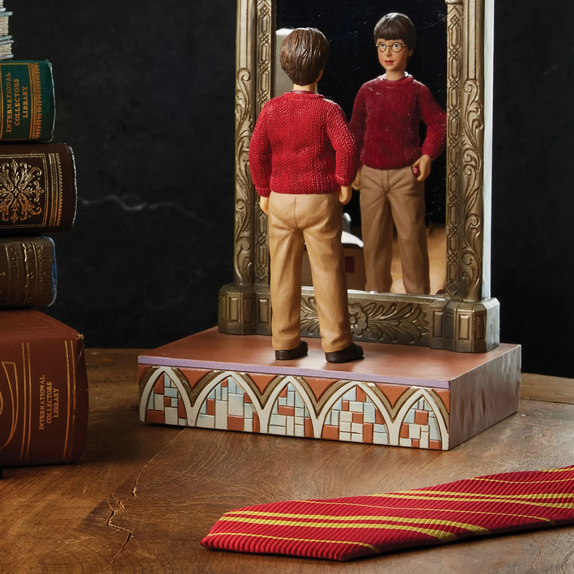 Harry Potter & the Mirror of Erised Figurine - "Harry's Reflection" - Image 13